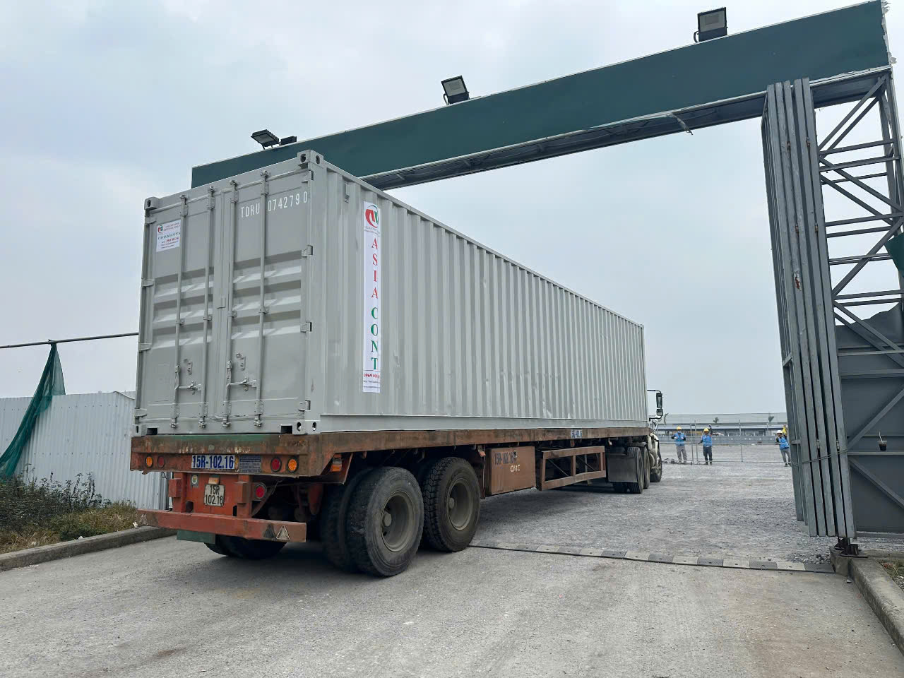 Asia container góp phần nhỏ cùng nhà thầu Tân Tiến Vina thi công tại khu công nghiệp Tràng Duệ, Hải Phòng